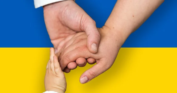 titolo immagine Immagine di Emergenza umanitaria a causa dello scoppio della guerra tra russia e ucraina - disponibilità di famiglie e singoli cittadini all'accoglienza temporanea e al sostegno di persone e nuclei familiari provenienti dell'ucraina e in fuga dalle zone di confl